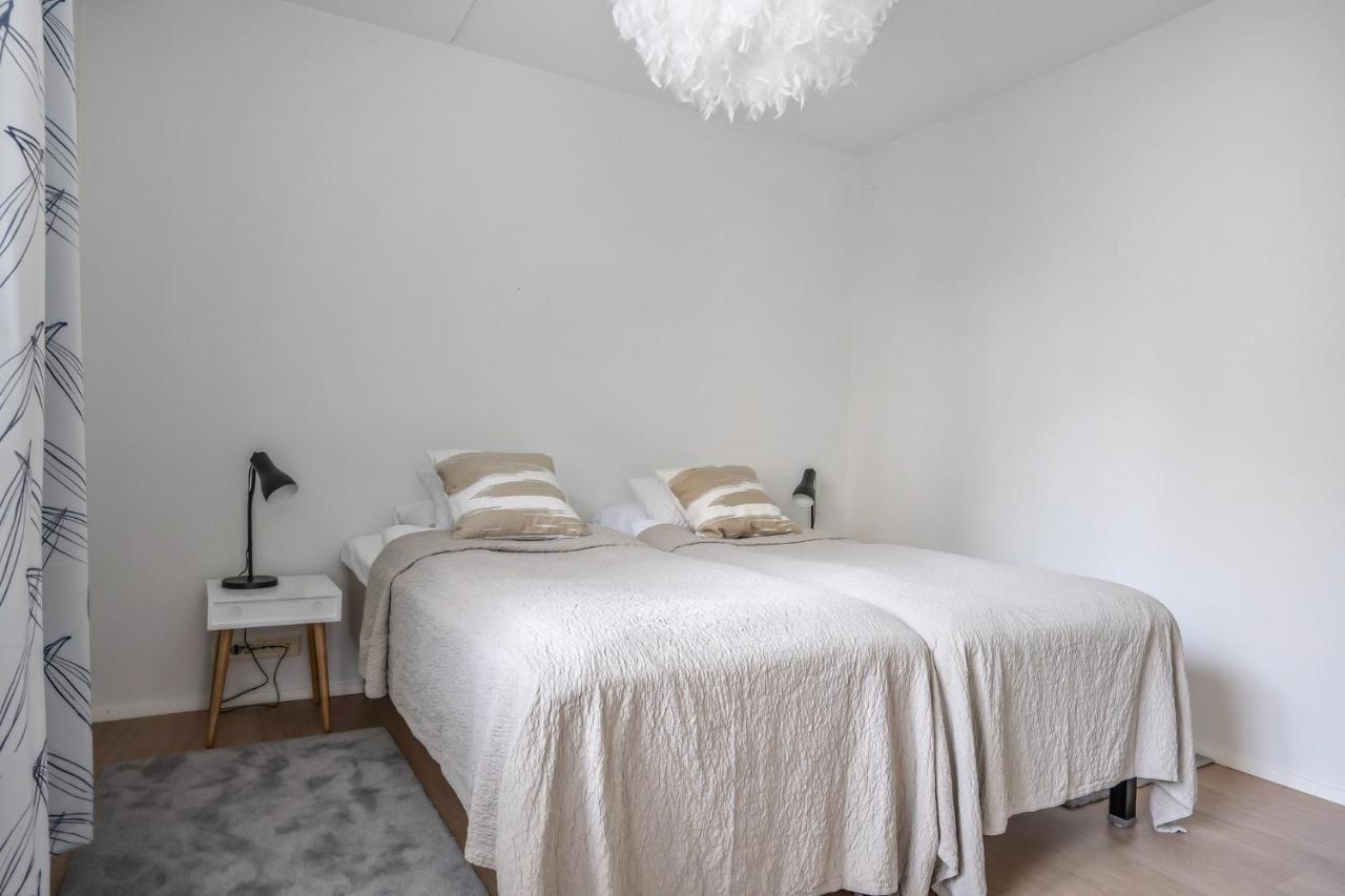 Sleepwell Apartments Allinkatu With Private Sauna And Parking Turku Exterior photo