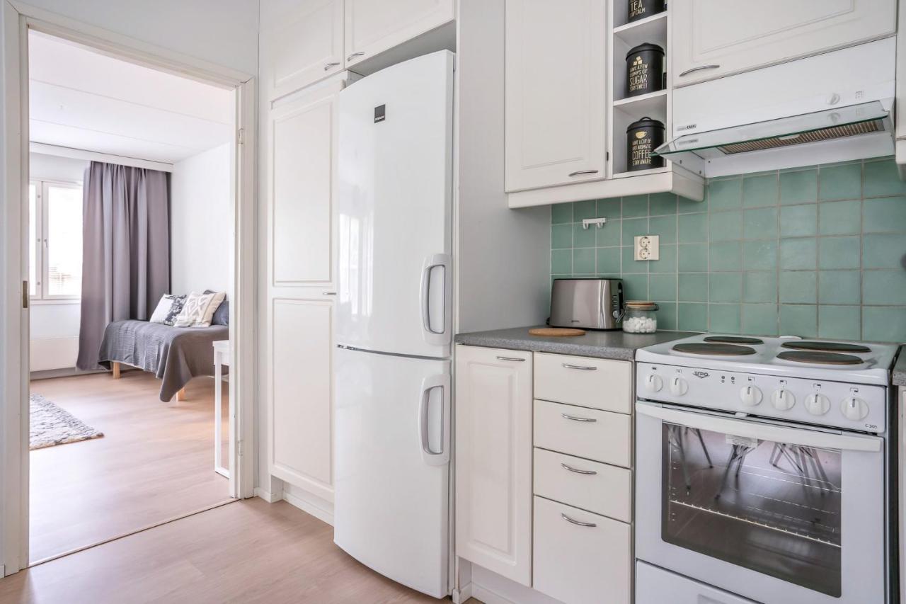 Sleepwell Apartments Allinkatu With Private Sauna And Parking Turku Exterior photo